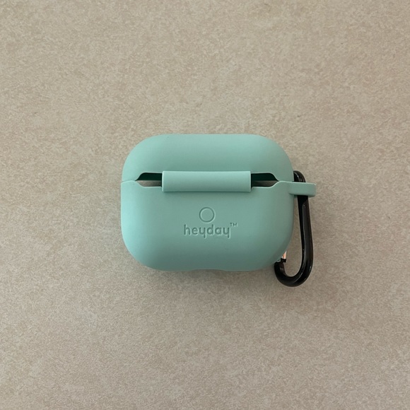Apple Airpods Pro (1st Gen) w/ MagSafe & Spring Teal heyday Silicone Case - Picture 11 of 13